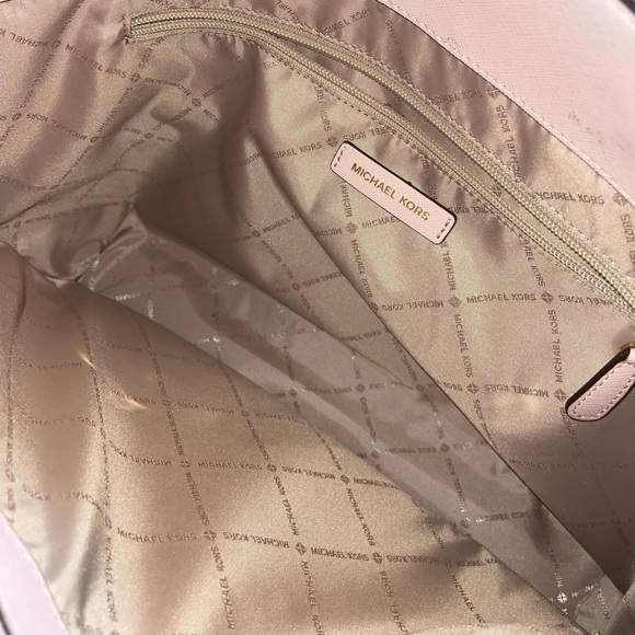 Michael Kors handbag - Picture 3 of 5